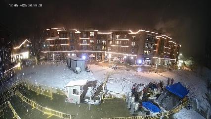 Revelstoke Mountain: Village (revelstokemountainresort.com)