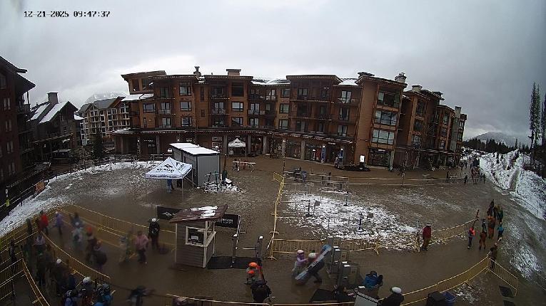 Webcam Revelstoke Mountain: Village