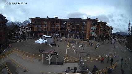 Revelstoke Mountain: Village (revelstokemountainresort.com)