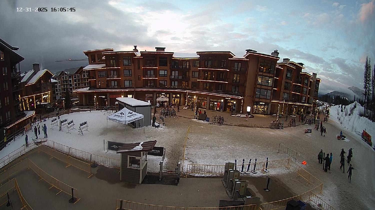 Webcam Revelstoke Mountain: Village