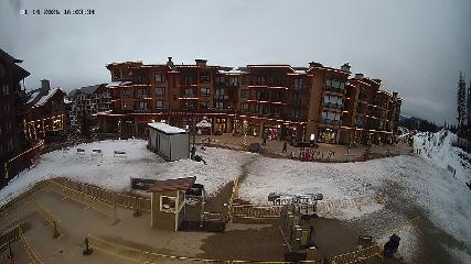 Revelstoke Mountain: Village (revelstokemountainresort.com)