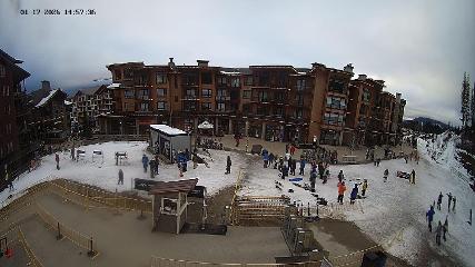 Revelstoke Mountain: Village (revelstokemountainresort.com)