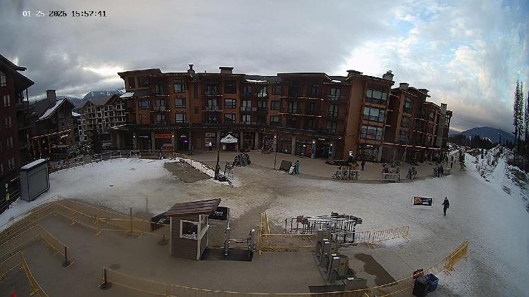 Webcam Revelstoke Mountain: Village