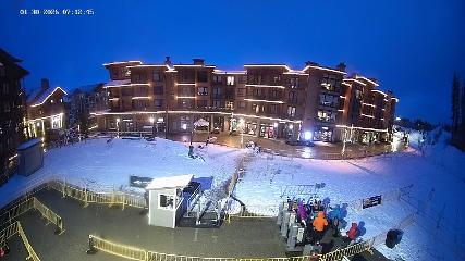 Revelstoke Mountain: Village (revelstokemountainresort.com)