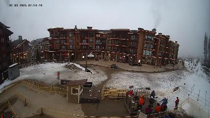 Revelstoke Mountain: Village (revelstokemountainresort.com)