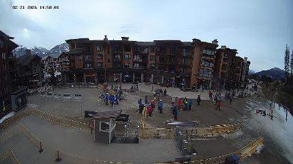 Revelstoke Mountain: Village (revelstokemountainresort.com)