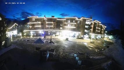 Revelstoke Mountain: Village (revelstokemountainresort.com)