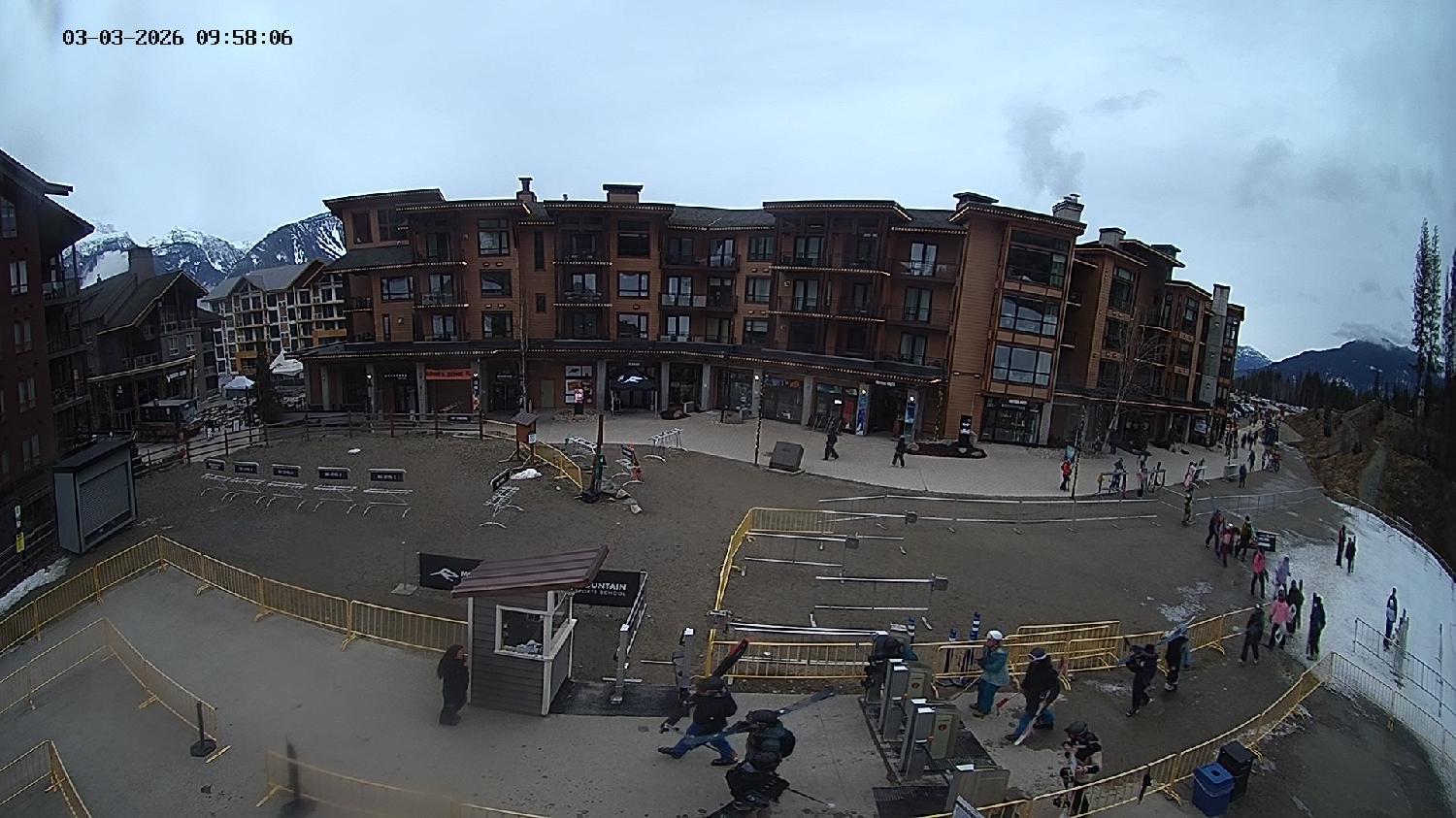 Webcam Revelstoke Mountain: Village