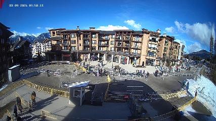 Revelstoke Mountain: Village (revelstokemountainresort.com)