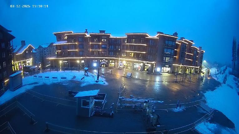 Webcam Revelstoke Mountain: Village