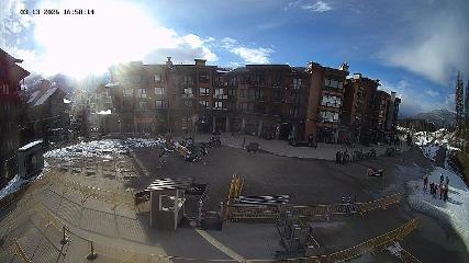 Revelstoke Mountain: Village (revelstokemountainresort.com)