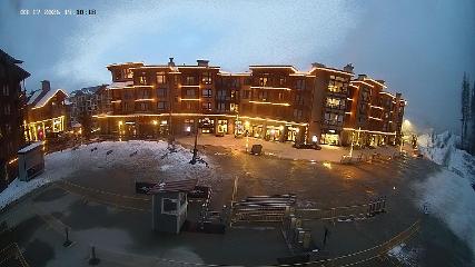 Revelstoke Mountain webcam