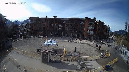 Revelstoke Mountain: Village (revelstokemountainresort.com)