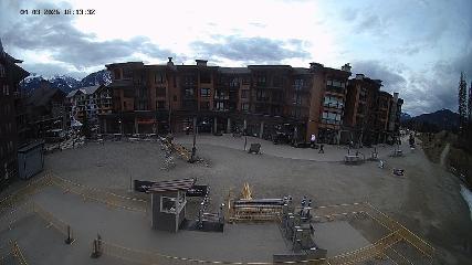 Revelstoke Mountain: Village (revelstokemountainresort.com)