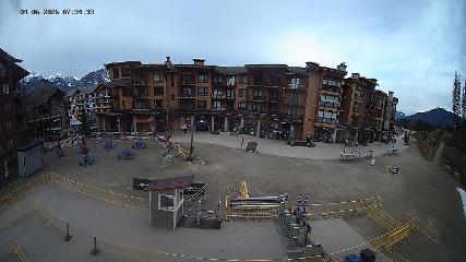 Revelstoke Mountain: Village (revelstokemountainresort.com)