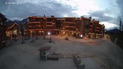 Revelstoke Mountain: Village (revelstokemountainresort.com)