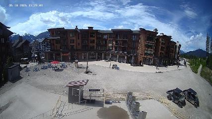 Revelstoke Mountain: Village (revelstokemountainresort.com)