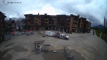 Revelstoke Mountain: Village (revelstokemountainresort.com)