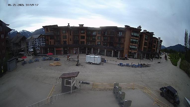 Webcam Revelstoke Mountain: Village