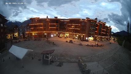 Revelstoke Mountain: Village (revelstokemountainresort.com)
