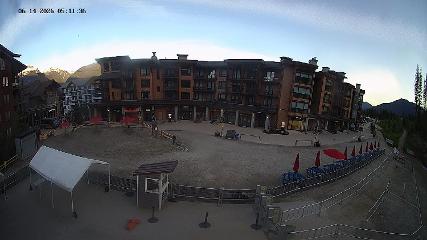 Revelstoke Mountain: Village (revelstokemountainresort.com)