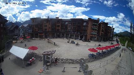 Revelstoke Mountain webcam