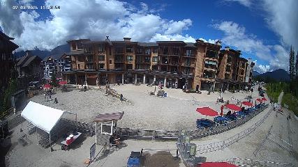 Revelstoke Mountain: Village (revelstokemountainresort.com)
