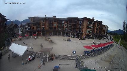 Revelstoke Mountain: Village (revelstokemountainresort.com)
