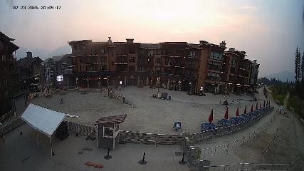 Revelstoke Mountain: Village (revelstokemountainresort.com)