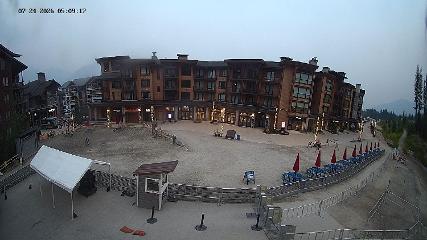 Revelstoke Mountain: Village (revelstokemountainresort.com)