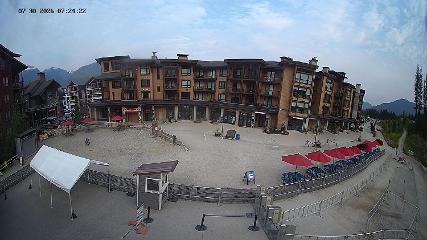 Revelstoke Mountain: Village (revelstokemountainresort.com)