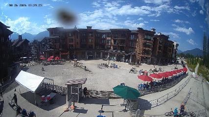 Revelstoke Mountain: Village (revelstokemountainresort.com)