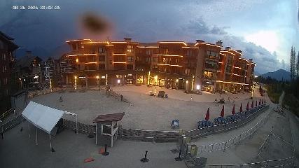 Revelstoke Mountain: Village (revelstokemountainresort.com)