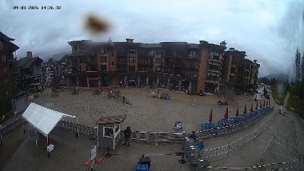 Revelstoke Mountain: Village (revelstokemountainresort.com)