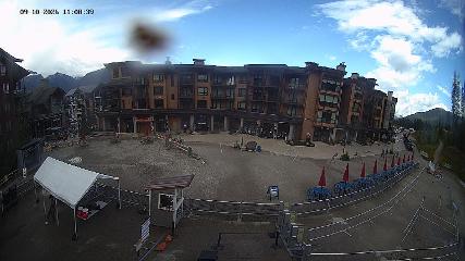 Revelstoke Mountain: Village (revelstokemountainresort.com)