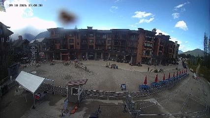 Revelstoke Mountain: Village (revelstokemountainresort.com)