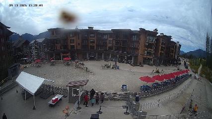 Revelstoke Mountain: Village (revelstokemountainresort.com)