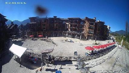 Revelstoke Mountain: Village (revelstokemountainresort.com)
