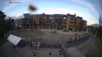 Revelstoke Mountain: Village (revelstokemountainresort.com)