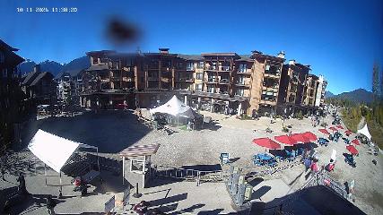 Revelstoke Mountain: Village (revelstokemountainresort.com)
