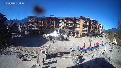Revelstoke Mountain: Village (revelstokemountainresort.com)