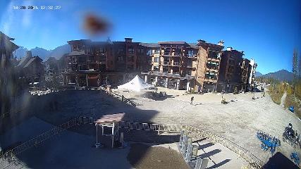 Revelstoke Mountain: Village (revelstokemountainresort.com)