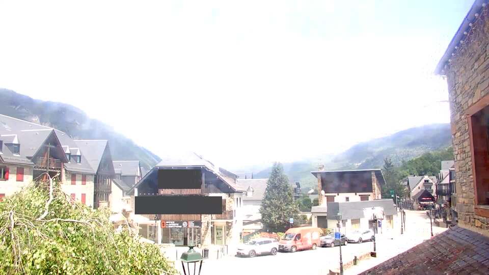 Webcam Saint Lary: Village 2