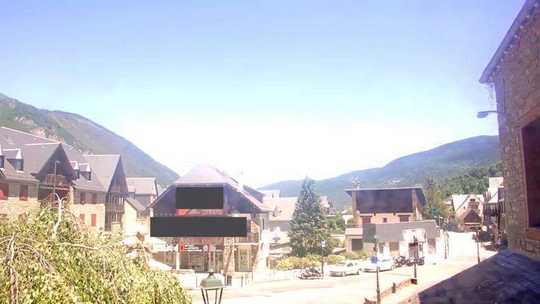 Webcam Saint Lary: Village 2