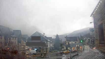 Saint Lary: Village  (altiservice.com)