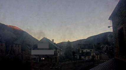 Saint Lary: Village  (altiservice.com)