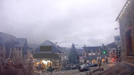 Saint Lary: Village  (altiservice.com)