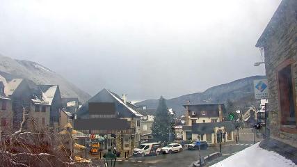Saint Lary: Village  (altiservice.com)