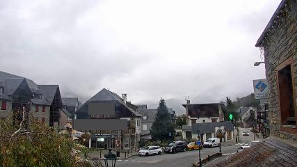 Saint Lary: Village  (altiservice.com)