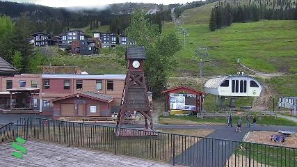 Schweitzer Mountain Resort: The Village (schweitzer.com)